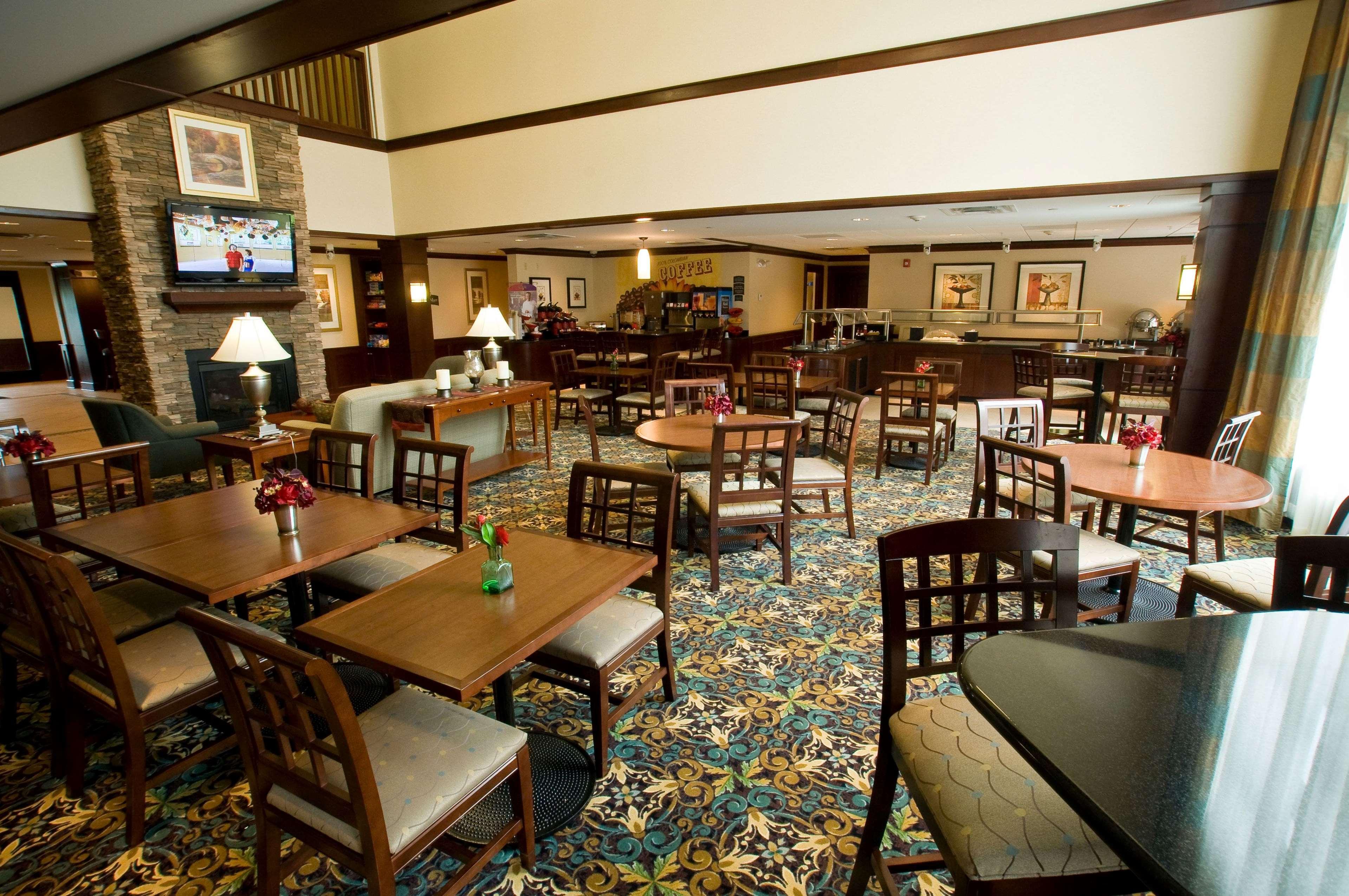 Hawthorn Suites By Wyndham Williamsville Buffalo Airport Restoran fotoğraf